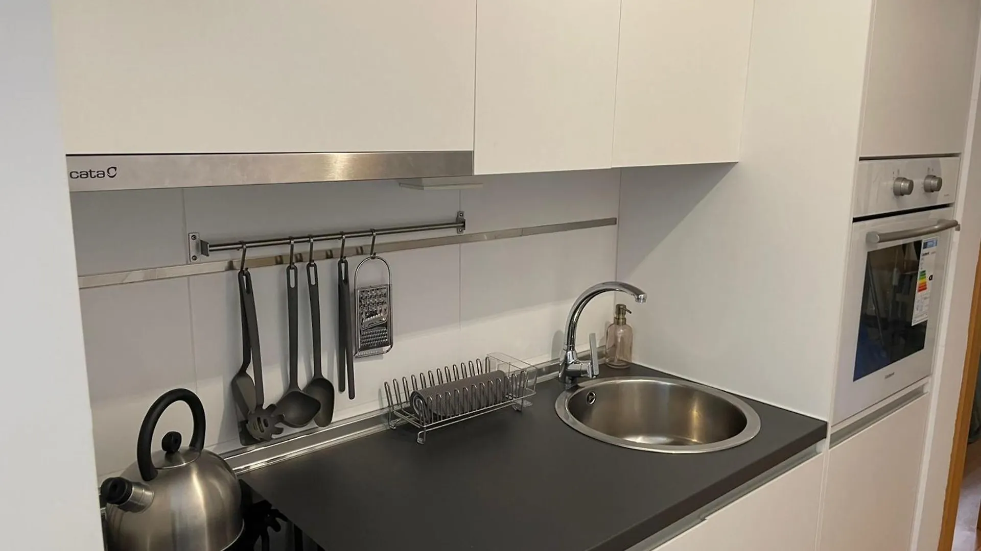 Charming 1 Bedroom Suite In Malaga-Hosted By Sweetstay 0*, Malaga Spain